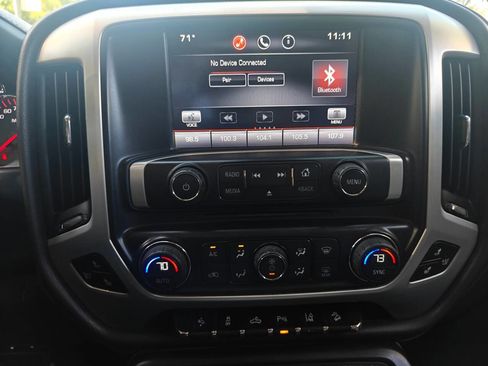 Used 2015 GMC Sierra 1500 SLT w/ SLT Crew Cab Value Package AWD/4WD image 17