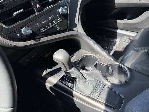 Used 2024 Toyota Camry SE w/ Audio Upgrade Package FWD image 13