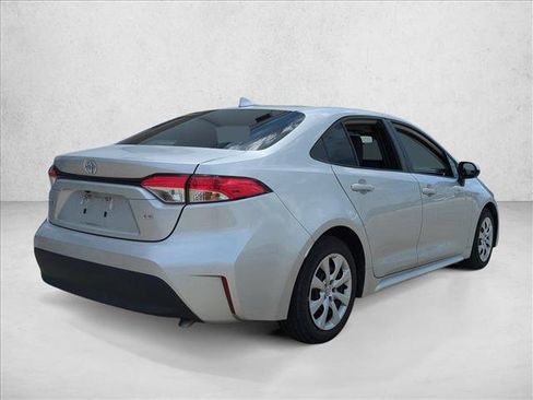 Certified 2023 Toyota Corolla LE FWD image 5