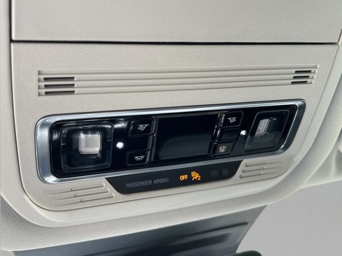 New 2026 Lincoln Nautilus Premier AWD/4WD image 11