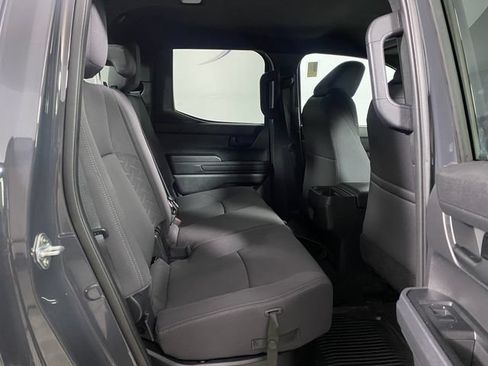 Certified 2024 Toyota Tacoma SR AWD/4WD image 9