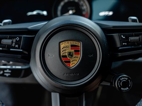 Used 2022 Porsche 911 GT3 RWD image 41