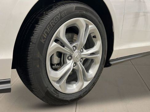 New 2025 Honda Accord LX image 11