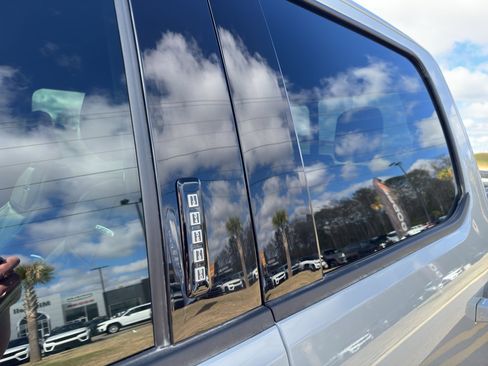 Used 2024 Ford F150 Platinum w/ FX4 Off-Road Package image 11