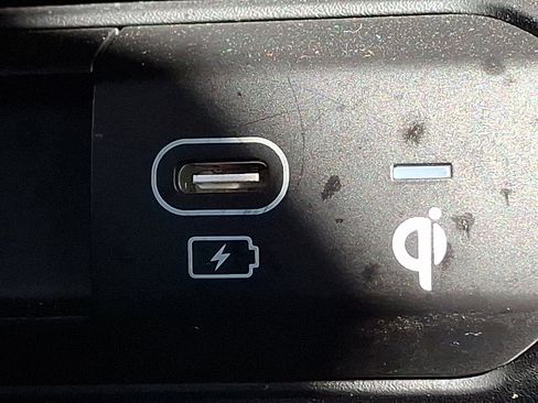 Certified 2025 Kia Niro SX Touring image 25