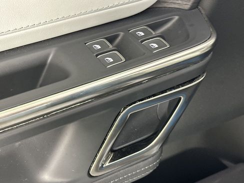 Used 2023 Rivian R1T Adventure AWD/4WD image 13