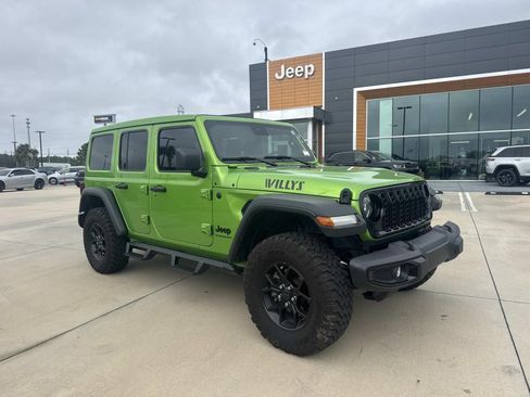 Used 2025 Jeep Wrangler Unlimited Sport AWD/4WD image 1