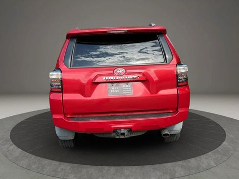 Used 2016 Toyota 4Runner SR5 Premium AWD/4WD image 5