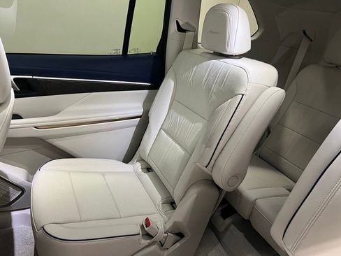 New 2026 Buick Enclave Avenir w/ Super Cruise Package image 26