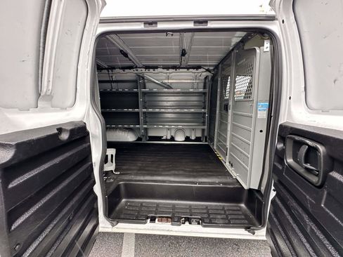Used 2023 Chevrolet Express 2500 w/ Driver Convenience Package RWD image 24