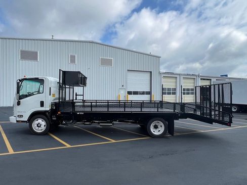New 2024 Chevrolet Low Cab Forward 5500XG RWD image 4