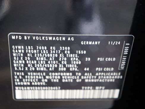 Used 2025 Volkswagen ID. Buzz Pro S RWD image 70