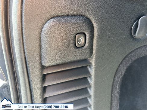 Used 2019 Jeep Grand Cherokee Limited X image 12