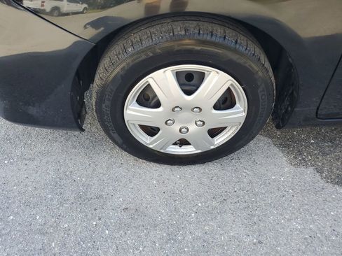 Used 2013 Toyota Corolla L image 17