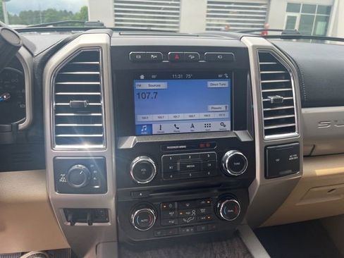 Used 2017 Ford F350 Lariat w/ Lariat Value Package AWD/4WD image 28