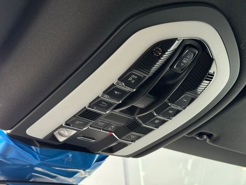 New 2025 Porsche Macan image 45