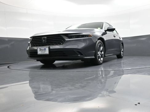 Certified 2023 Honda Accord EX image 25