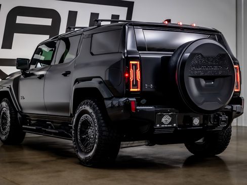 Used 2024 GMC Hummer EV 3X w/ Omega Edition AWD/4WD image 32