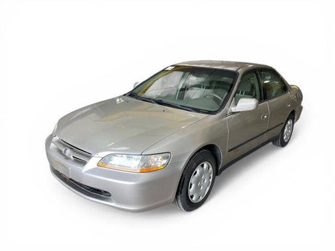 Used 1999 Honda Accord LX image 1