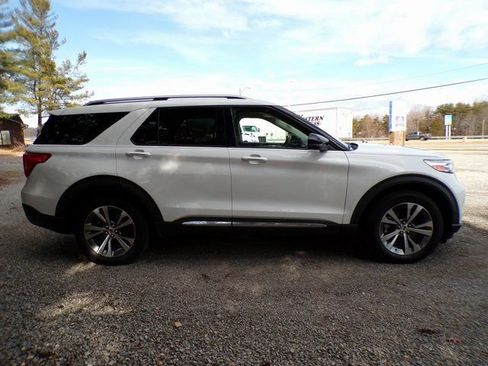 Used 2020 Ford Explorer Platinum w/ Premium Technology Package image 5