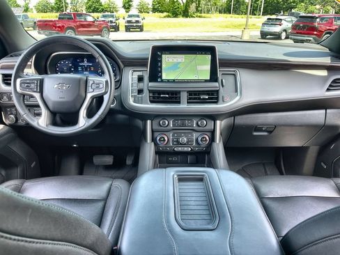 Used 2024 Chevrolet Tahoe Z71 w/ Luxury Package AWD/4WD image 20