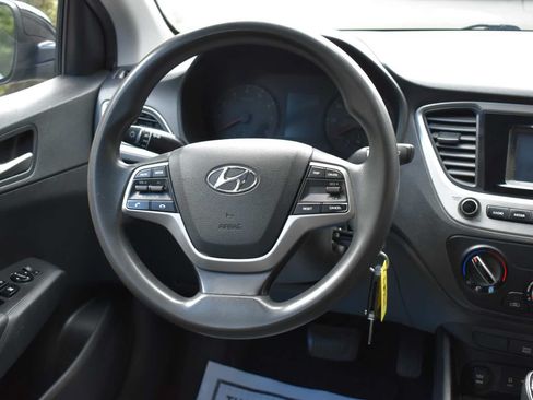 Used 2020 Hyundai Accent SE FWD image 16