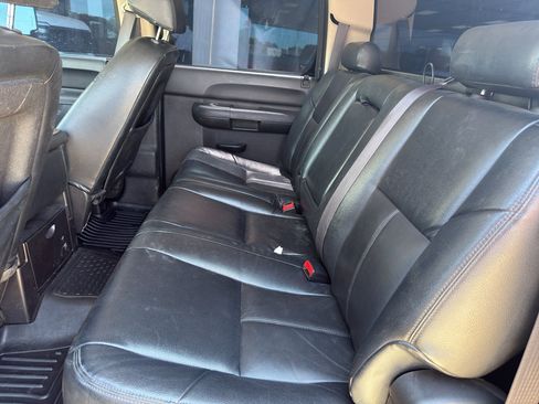 Used 2012 Chevrolet Silverado 3500 LT w/ Interior Plus Package AWD/4WD image 10