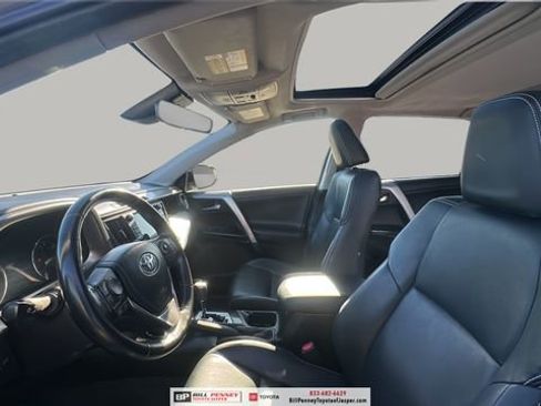 Used 2016 Toyota RAV4 Limited image 11