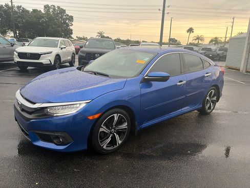 Used 2016 Honda Civic Touring image 3