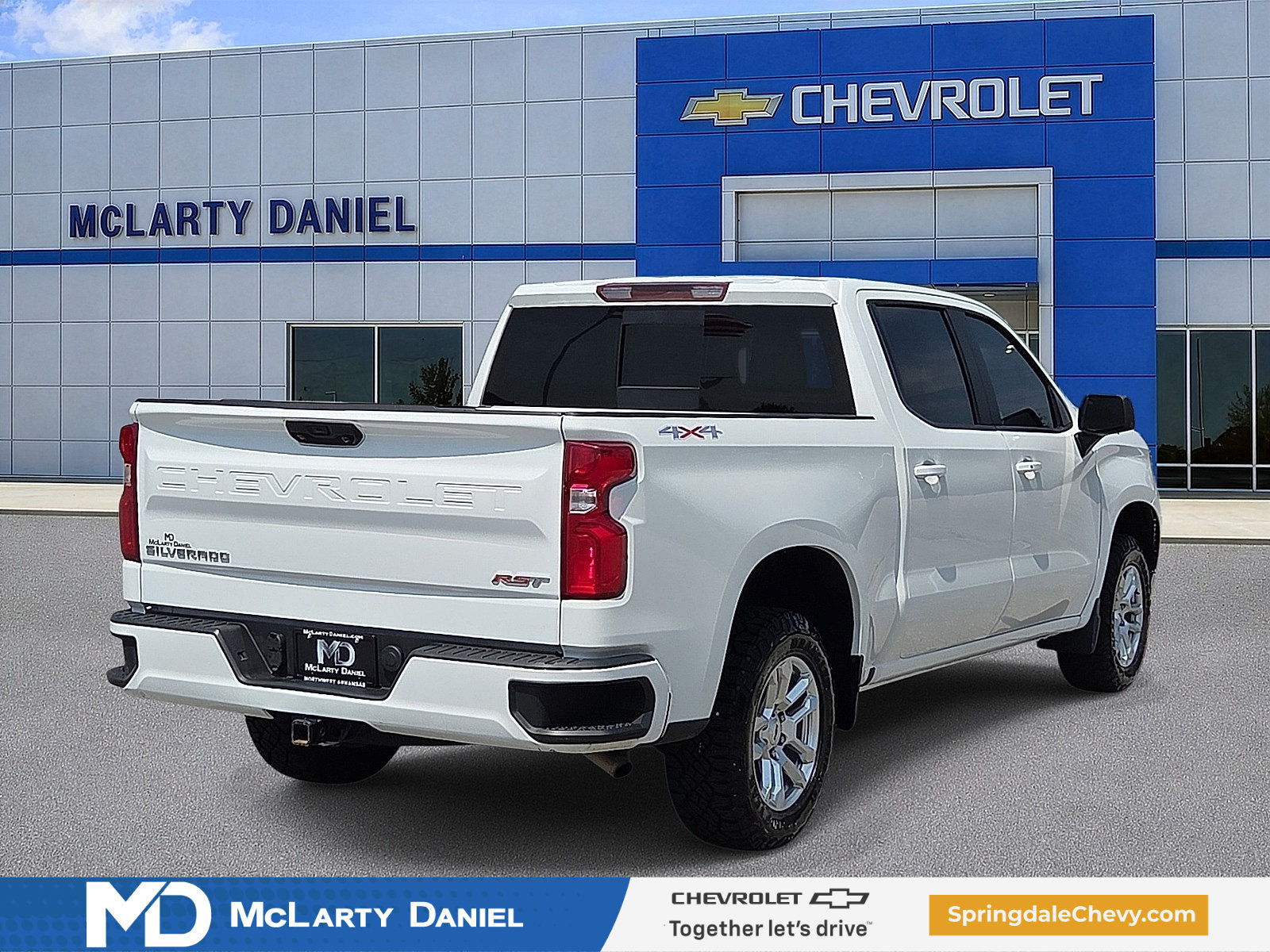 Certified 2024 Chevrolet Silverado 1500 RST w/ Convenience Package II AWD/4WD image 5