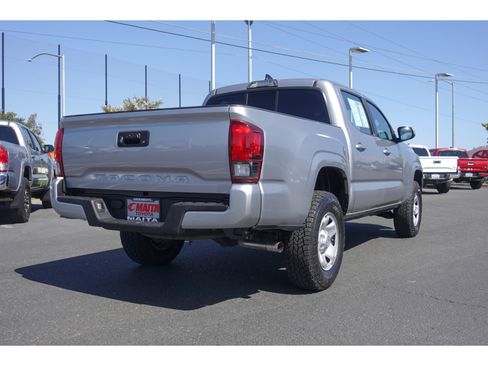 Used 2018 Toyota Tacoma SR w/ SR Convenience Package RWD image 3