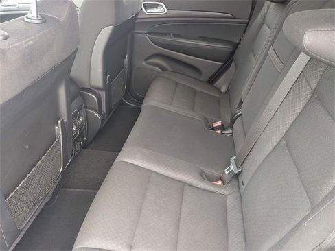 Certified 2020 Jeep Grand Cherokee Laredo w/ Security & Convenience Group image 25