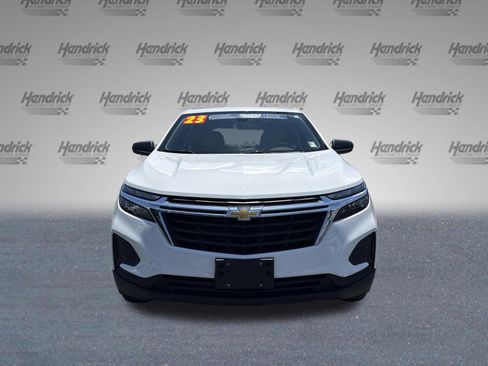 Used 2023 Chevrolet Equinox LS w/ LS Convenience Package AWD/4WD image 3