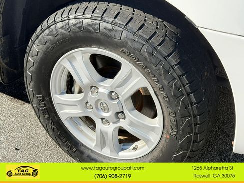 Used 2013 Toyota Sequoia SR5 w/ Premium Pkg AWD/4WD image 11