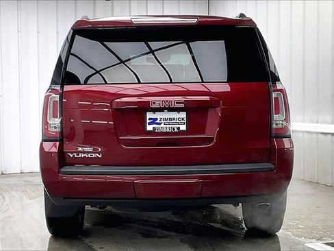 Used 2017 GMC Yukon SLT w/ Premium Edition image 4