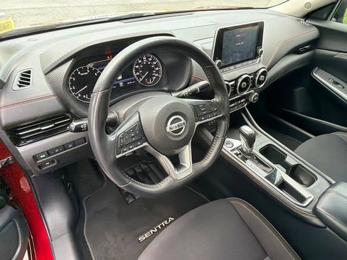Used 2020 Nissan Sentra SR w/ Electronics Package FWD image 9