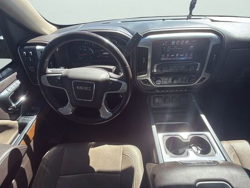 Used 2018 GMC Sierra 1500 SLT image 21