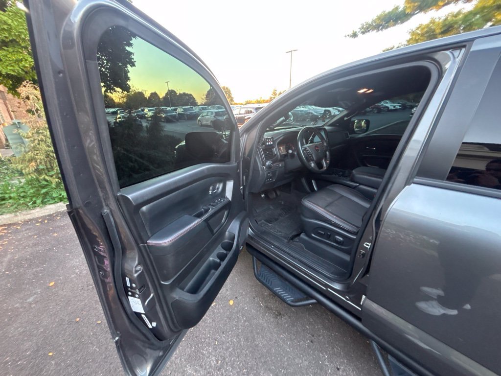 Used 2022 Nissan Titan PRO-4X w/ Pro-4x Utility Package AWD/4WD image 11