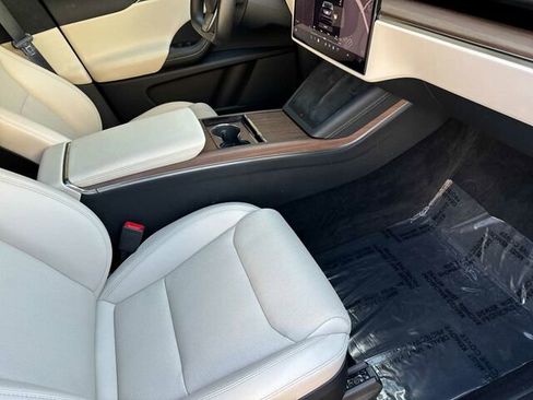 Used 2023 Tesla Model X AWD/4WD image 19