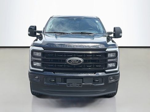 Used 2023 Ford F250 Lariat w/ Lariat Ultimate Package AWD/4WD image 2