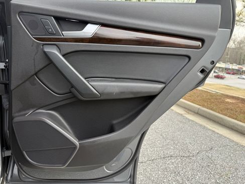 Used 2018 Audi Q5 2.0T Premium image 46