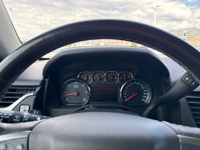 Used 2018 Chevrolet Suburban LT AWD/4WD image 15