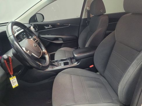 Used 2020 Kia Sorento S image 17
