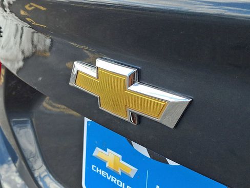 Used 2017 Chevrolet Cruze LT image 28