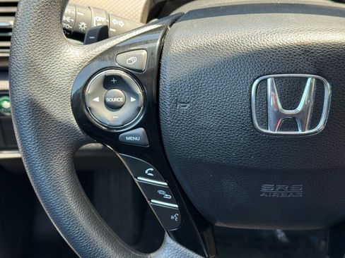 Used 2017 Honda Accord EX image 20