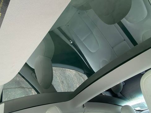 Used 2022 Tesla Model 3 RWD image 24