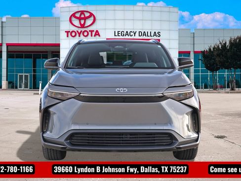 Used 2024 Toyota bZ4X XLE image 6