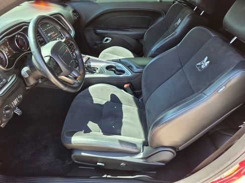 Used 2020 Dodge Challenger R/T Scat Pack image 11