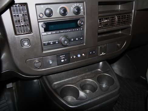 Used 2019 Chevrolet Express 3500 w/ Driver Convenience Package RWD image 38
