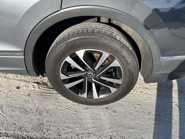 Used 2022 Volkswagen Tiguan S FWD image 21